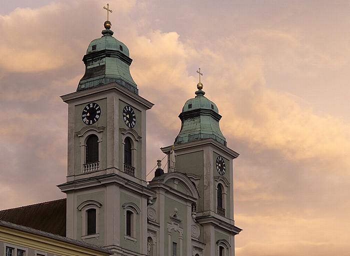 Linz Rathausviertel: Jesuitenkirche (Alter Dom)