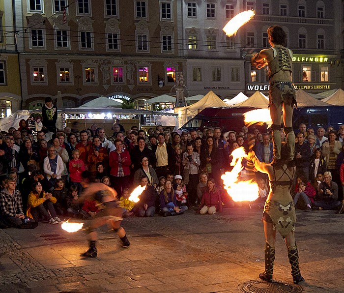 Altstadtviertel: Hauptplatz - Pflasterspektakel Linz