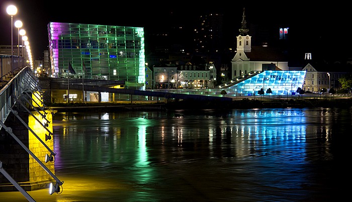 Linz Nibelungenbrücke, Donau, Ars Electronica Center, Stadtpfarrkirche Uhrfahr