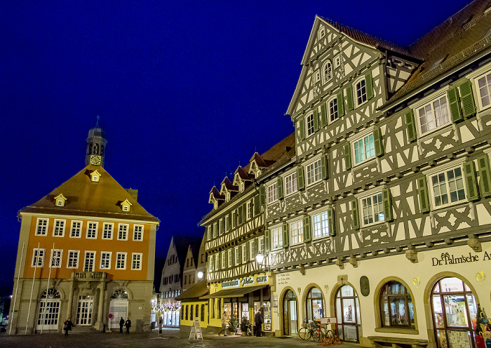 Altstadt: Marktplatz - Rathaus und Palm'sche Apotheke Schorndorf