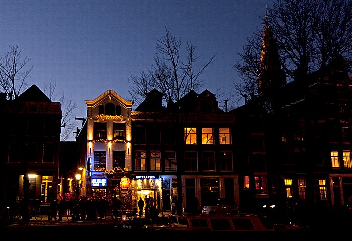 Centrum: De Wallen - Oudezijds Voorburgwal Amsterdam