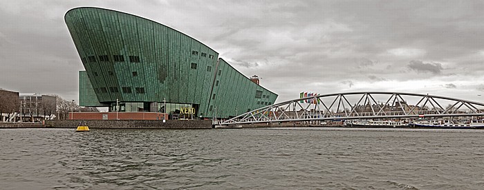 Oosterdok, Technologie-Museum NEMO, Oosterdok-Brücke Amsterdam