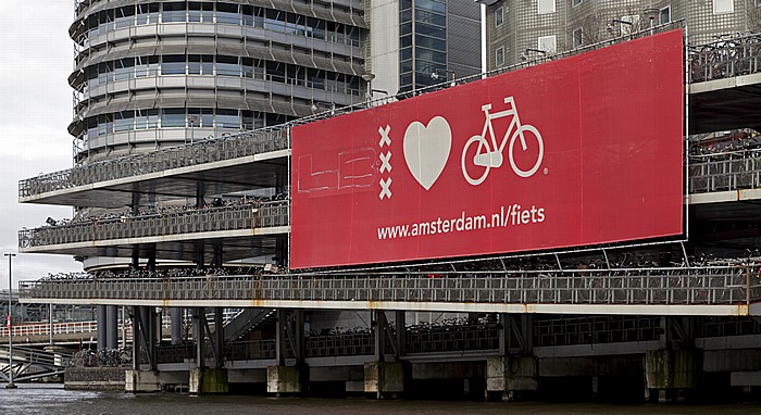 Amsterdam Open Havenfront: Mehrstöckges Fahrrad-Parkhaus