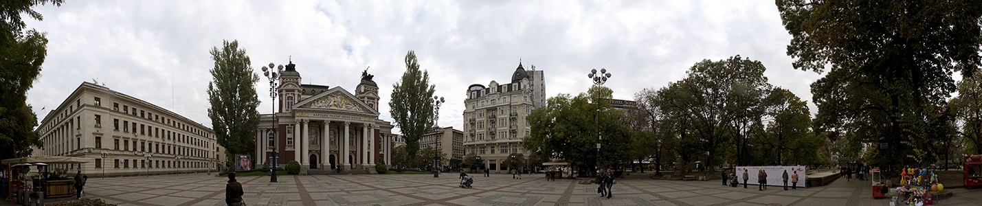 Sofia Stadtgarten mit dem Nationaltheater Iwan Wasow Nationaltheater Iwan Wasow