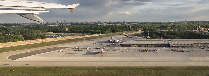 Berlin Flughafen Tegel Luftbild aerial photo