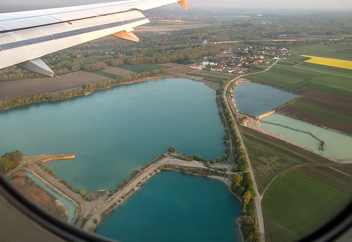 Bayern - Landkreis Freising: Pullinger Weiher, Achering Isarauen Luftbild aerial photo