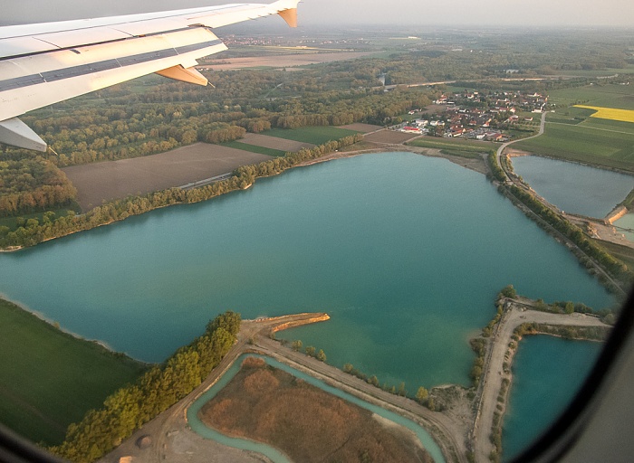 Bayern - Landkreis Freising: Pullinger Weiher, Achering Isarauen Luftbild aerial photo