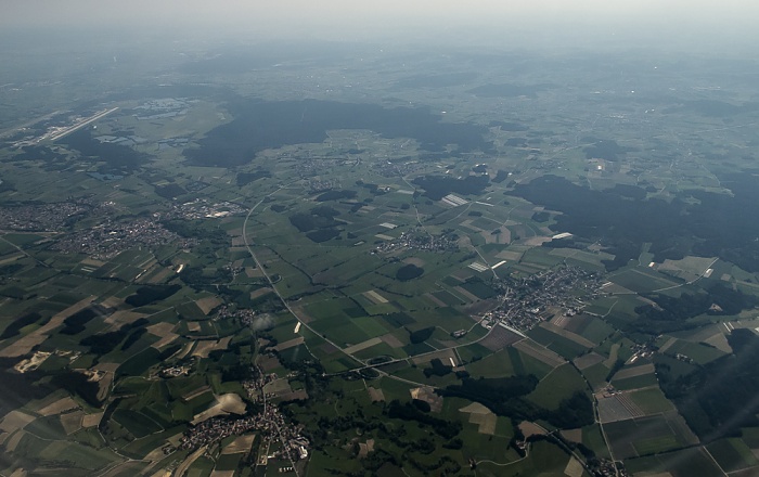 Bayern - Landkreis Pfaffenhofen an der Ilm Baar-Ebenhausen Bundesstraße B 300 Fliegerhorst Ingolstadt/Manching Freinhausen Manching Pörnbach Reichertshofen Luftbild aerial photo