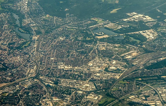 Nürnberg Altstadt Autobahnkreuz Nürnberg Autobahnkreuz Nürnberg-Hafen Frankenstation Große Straße Großer Dutzendteich Hauptbahnhof Kongresshalle Main-Donau-Kanal Messe Nürnberg Reichsparteitagsgelände Wöhrder See Zeppelinfeld Luftbild aerial photo