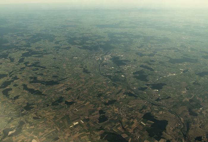 Bayern (Unterfranken) - Landkreis Schweinfurt: Main Luftbild aerial photo