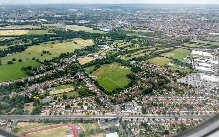 London Borough of Hounslow: Osterley Park A4 road Luftbild aerial photo