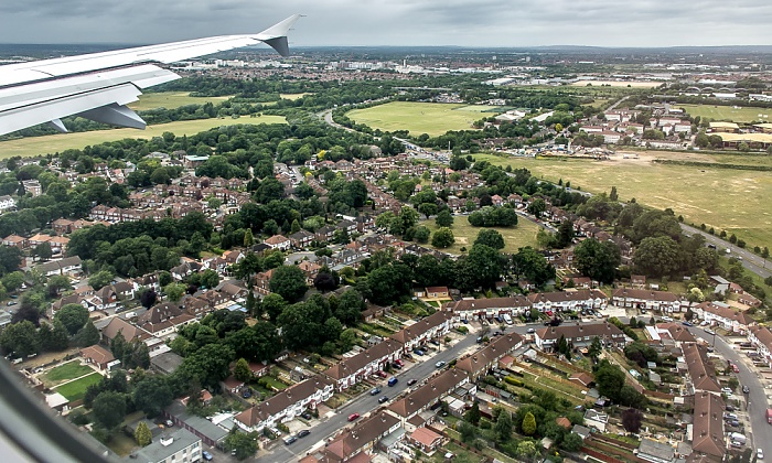 London Borough of Hounslow: Cranford Luftbild aerial photo