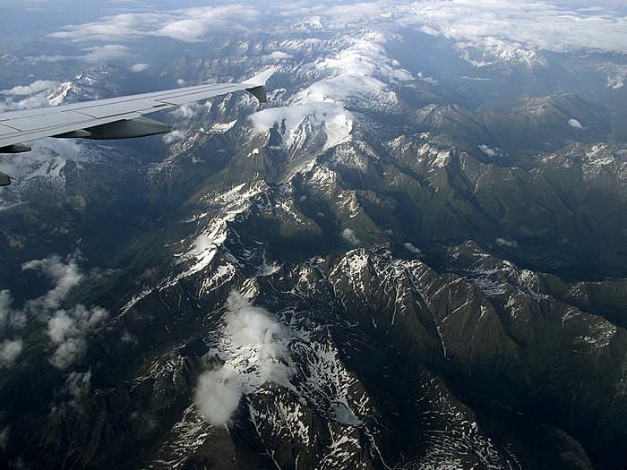 Tirol - Zillertaler Alpen Luftbild aerial photo