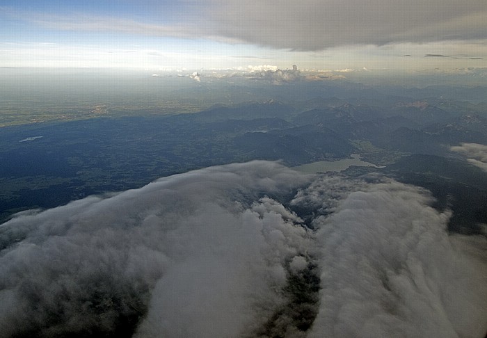 Bayern - Landkreis Miesbach: Voralpenland, Mangfallgebirge Tegernsee Luftbild aerial photo