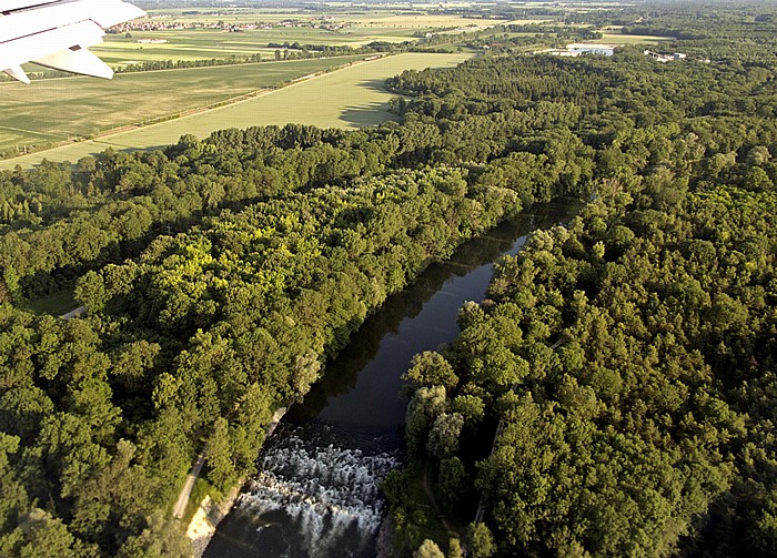 Bayern - Landkreis Freising: Isarauen (Untere Isarau), Isar Luftbild aerial photo