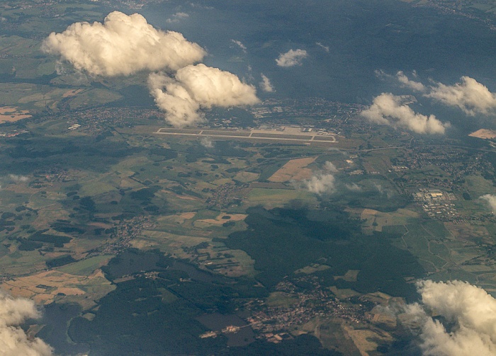 Flughafen Dresden Luftbild aerial photo