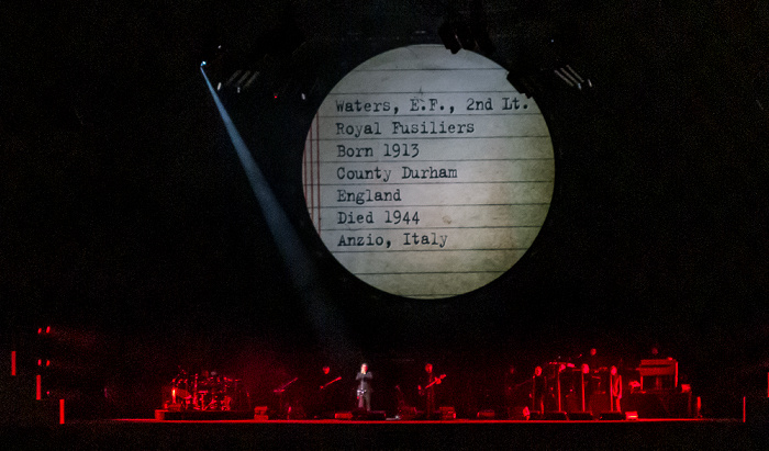 Berlin O2 World: Roger Waters - The Wall Live - The Thin Ice Uber Arena