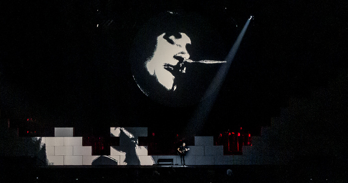 Berlin O2 World: Roger Waters - The Wall Live - Mother Uber Arena