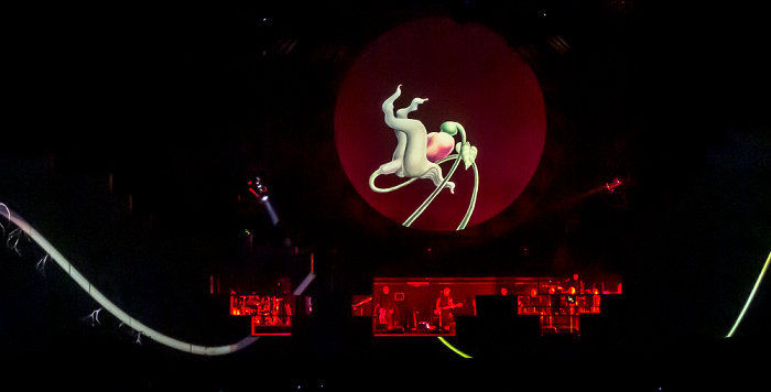 Berlin O2 World: Roger Waters - The Wall Live - Empty Spaces Uber Arena