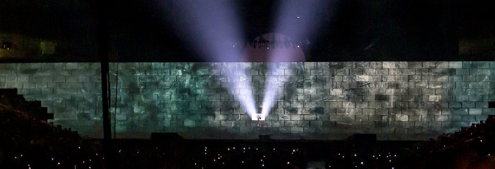 Berlin O2 World: Roger Waters - The Wall Live - Goodbye Cruel World