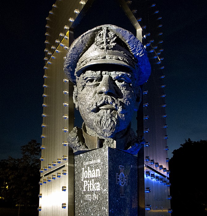 Hirvepark: Johan-Pitka-Denkmal Tallinn