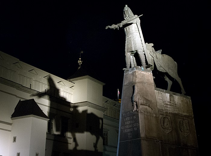 Vilnius Altstadt: Kathedralenplatz - Gediminas-Denkmal Großfürstliches Schloss