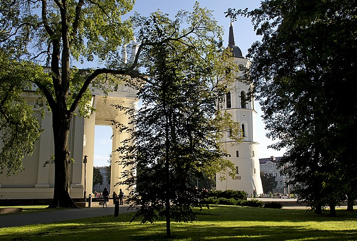 Kathedrale St. Stanislaus (Vilniusser Kathedrale St. Stanislaus und St. Ladislaus) und Glockenturm