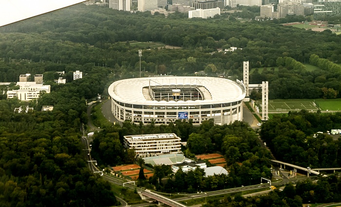 Frankfurt am Main Frankfurter Stadtwald (Sachsenhausen): Commerzbank-Arena Luftbild aerial photo