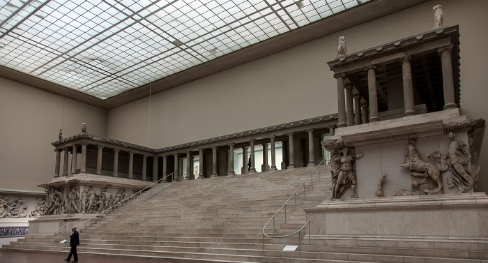 Pergamonmuseum: Pergamonaltar Berlin 2011
