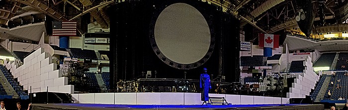Hartford XL Center: Roger Waters - The Wall Live (vor Konzertbeginn)