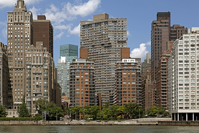 Blick von Roosevelt Island: Midtown Manhattan - Turtle Bay (links) und Sutton Place New York City
