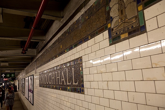 Brooklyn: Borough Hall Subway Station New York City