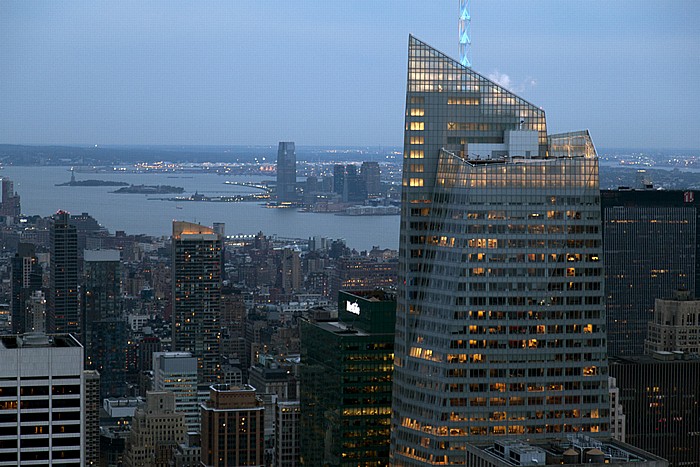 Blick vom GE Building (Rockefeller Center) Top Of The Rock: Manhattan, Hudson River und New Jersey New York City