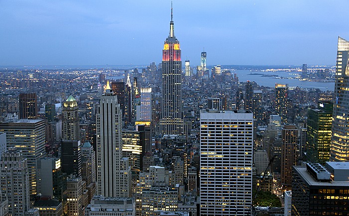 Blick vom GE Building (Rockefeller Center) Top Of The Rock: Brooklyn, Manhattan, Hudson River, New Jersey New York City