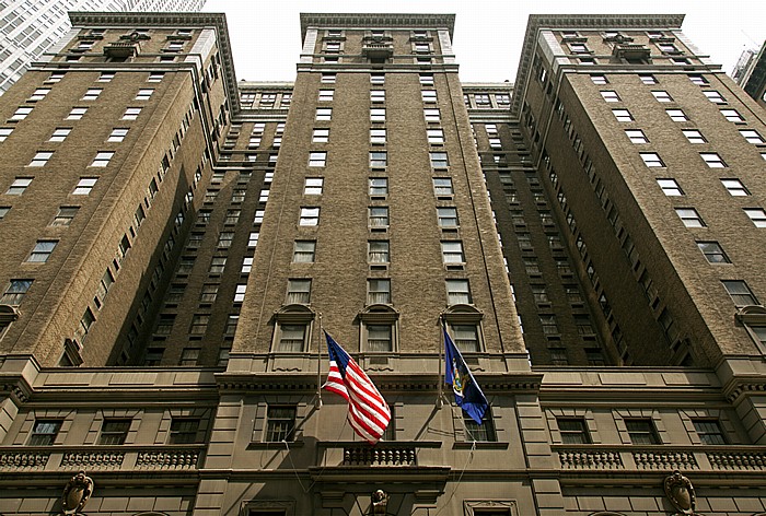 New York City Manhattan Midtown: Madison Avenue - The Roosevelt Hotel