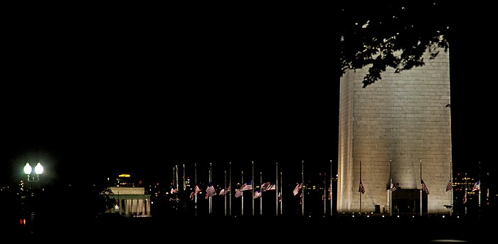 Washington, D.C. National Mall: Washington Monument und Lincoln Memorial (links)