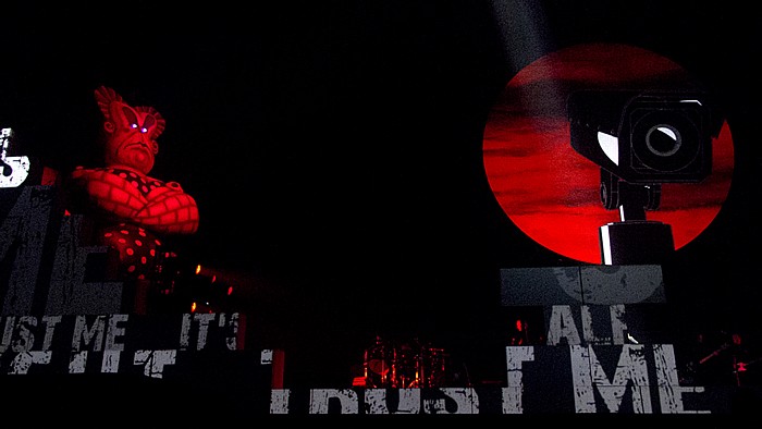 Hartford XL Center: Roger Waters - The Wall Live - Mother