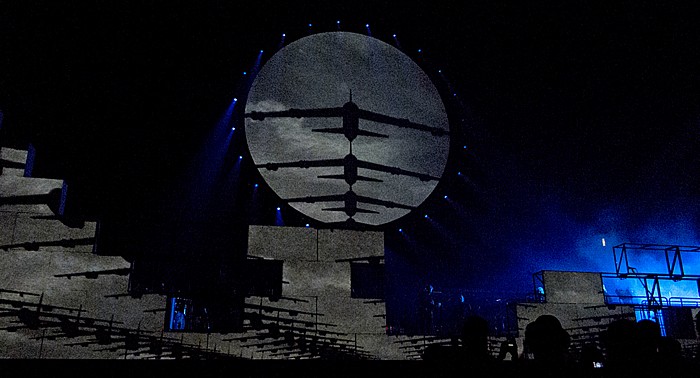 Hartford XL Center: Roger Waters - The Wall Live - Goodbye Blue Sky