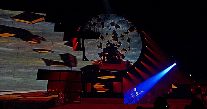 Hartford XL Center: Roger Waters - The Wall Live - Empty Spaces
