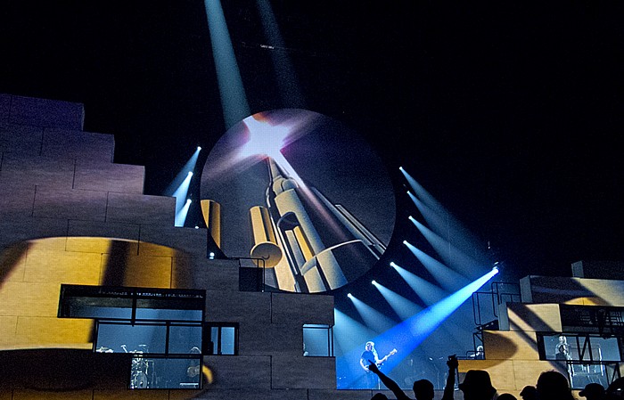 Hartford XL Center: Roger Waters - The Wall Live - What Shall We Do Now?