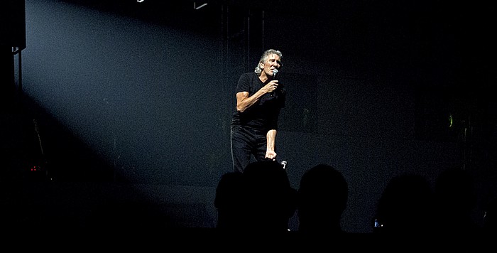 Hartford XL Center: Roger Waters - The Wall Live - Don’t Leave Me Now