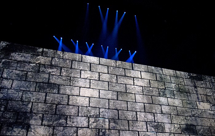 Hartford XL Center: Roger Waters - The Wall Live - Hey You