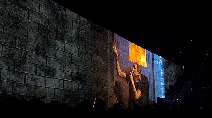 Hartford XL Center: Roger Waters - The Wall Live - Nobody Home