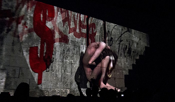 Hartford XL Center: Roger Waters - The Wall Live - The Trial
