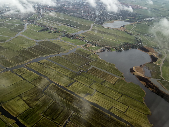 Provinz Noord-Holland - Alkmaardermeer (rechts unten), Zaanstad (oben) Luftbild aerial photo