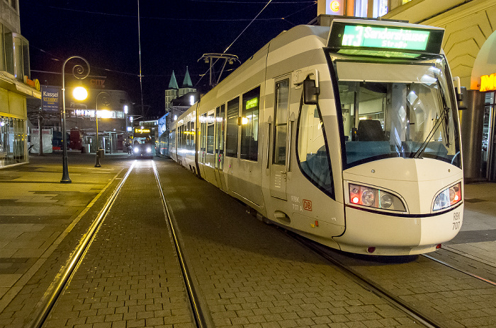 Kassel Obere Königsstraße: Straßenbahn der Linie 3 Martinskirche