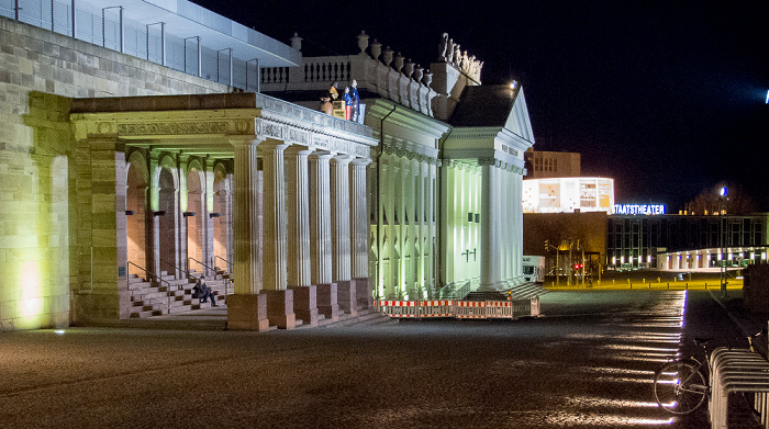 Kassel Friedrichsplatz: Portikus des Roten Palais, Fridericianum Staatstheater Kassel