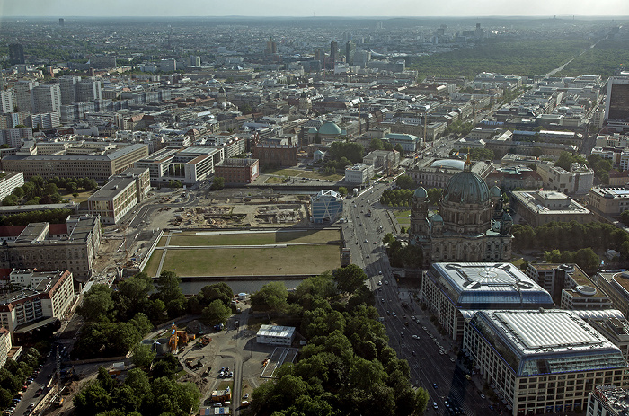 Blick vom Fernsehturm: Mitte Berlin 2012
