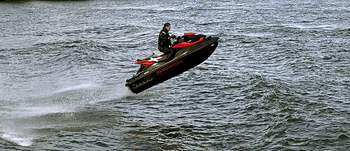 Fähre Vaxholm - Stockholm: Jet-Ski (Wassermotorrad)