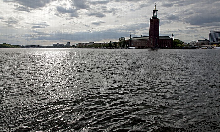 Blick von Riddarholmen - Riddarfjärden und Kungsholmen mit dem Stadshuset Stockholm 2012